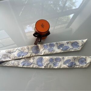 NWOT Hermes Jardin sur le Nil twilly